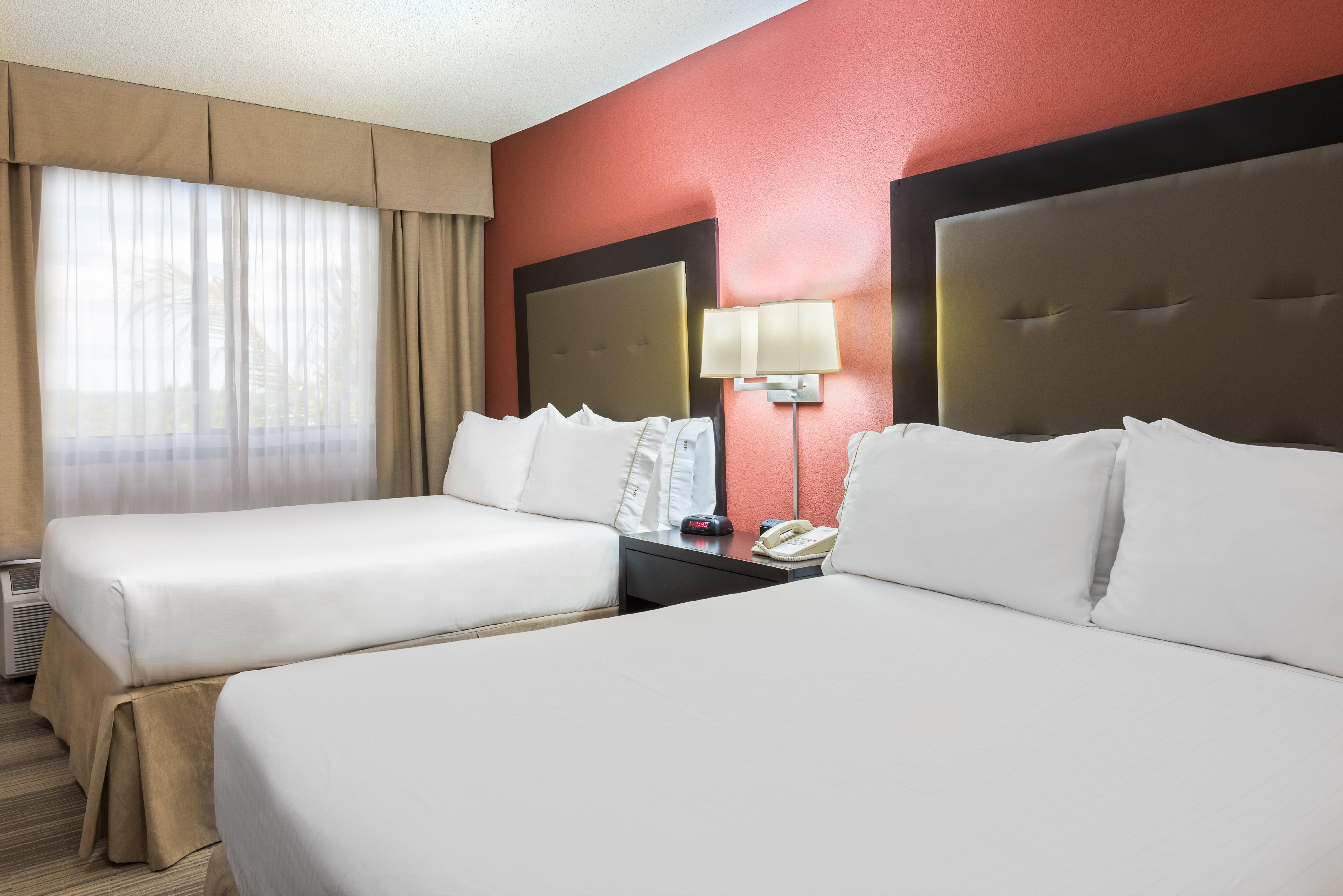 Holiday Inn Express Hotel & Suites Kendall East-Miami By Ihg Exterior photo